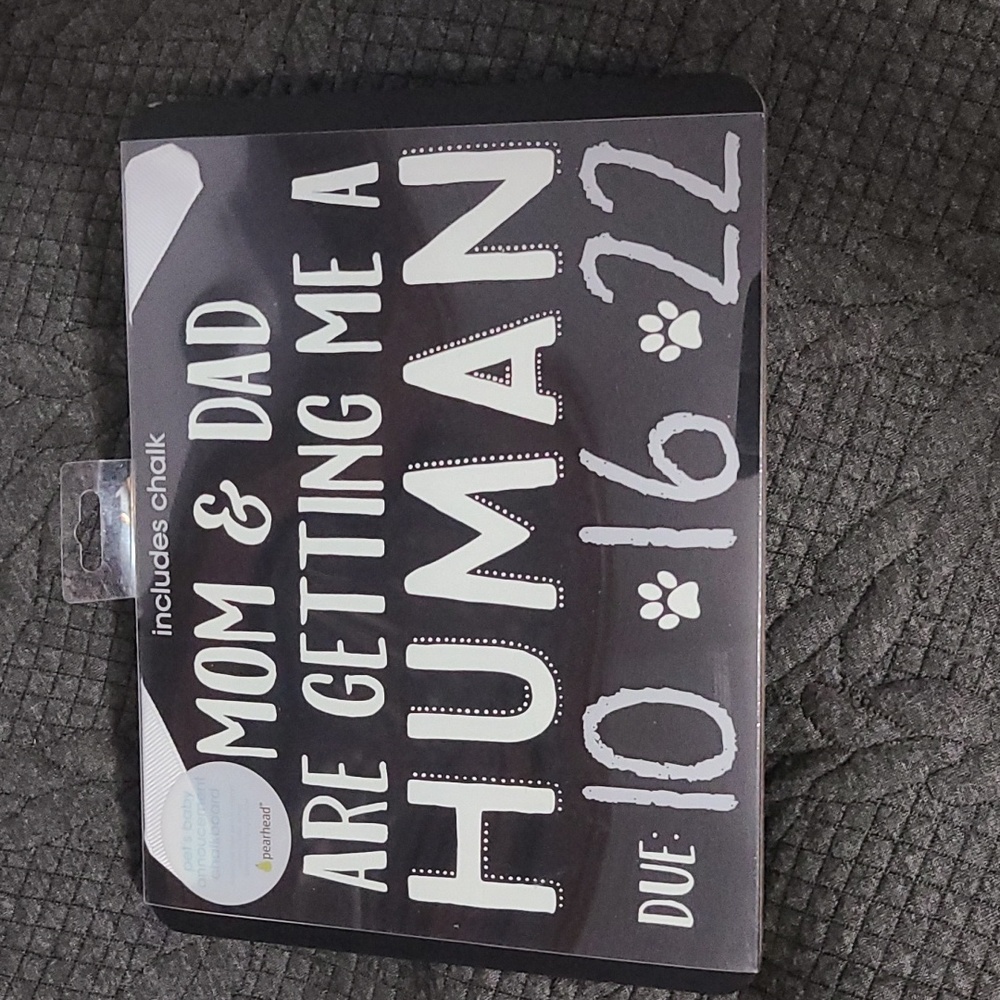 Pearhead Pet's Baby Announcement Chalkboard